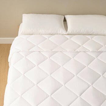 %100 Microfiber King Size Yorgan Beyaz (235x215 cm)