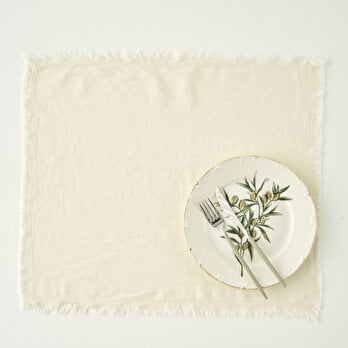 %100 Pamuk Olive Püsküllü Amerikan Servis Krem (35x45 cm)